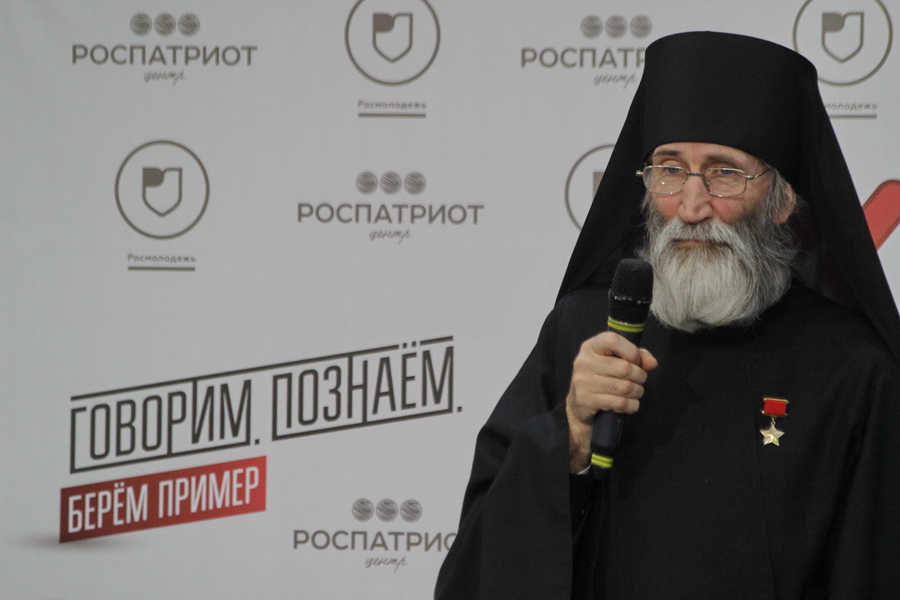 Встреча с Героем Советсвого Союза Валерием Бурковым