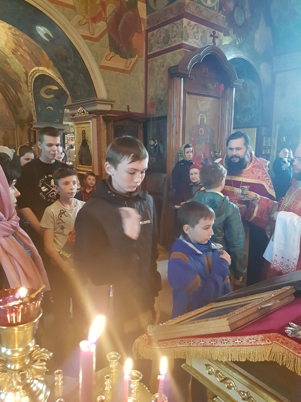 Вечерняя служба - помазание